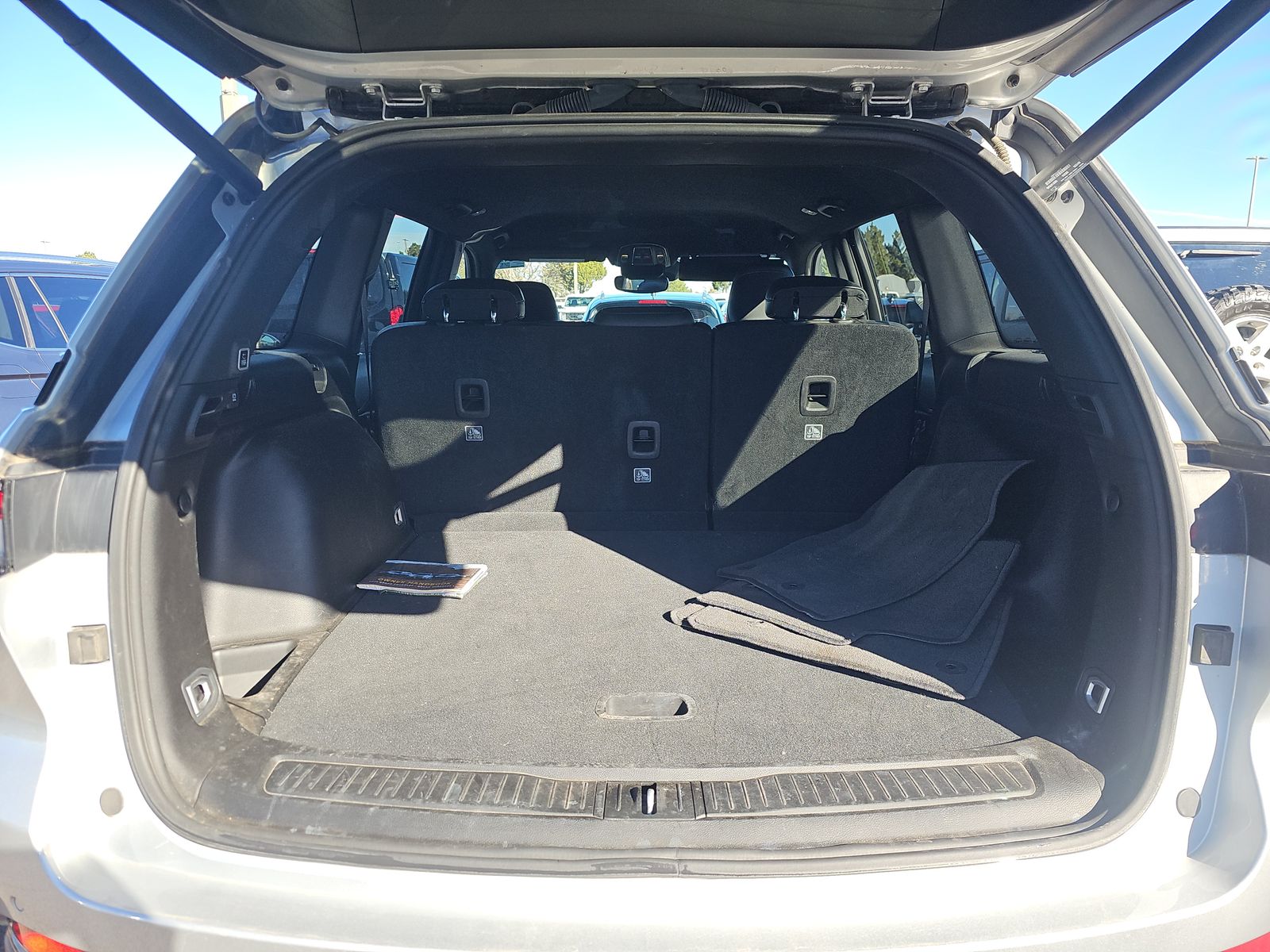 2024 Jeep Grand Cherokee Altitude AWD