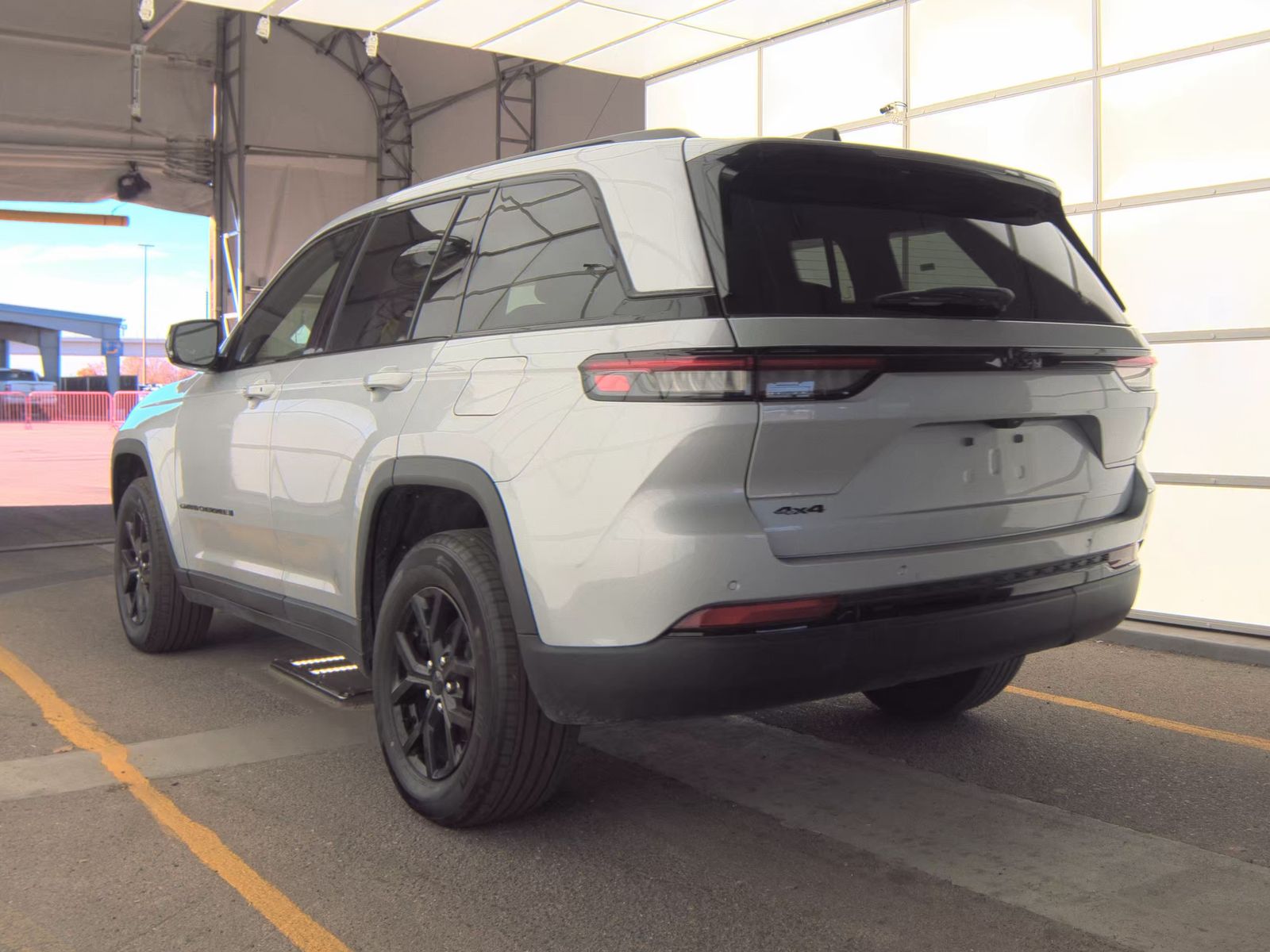 2024 Jeep Grand Cherokee Altitude AWD