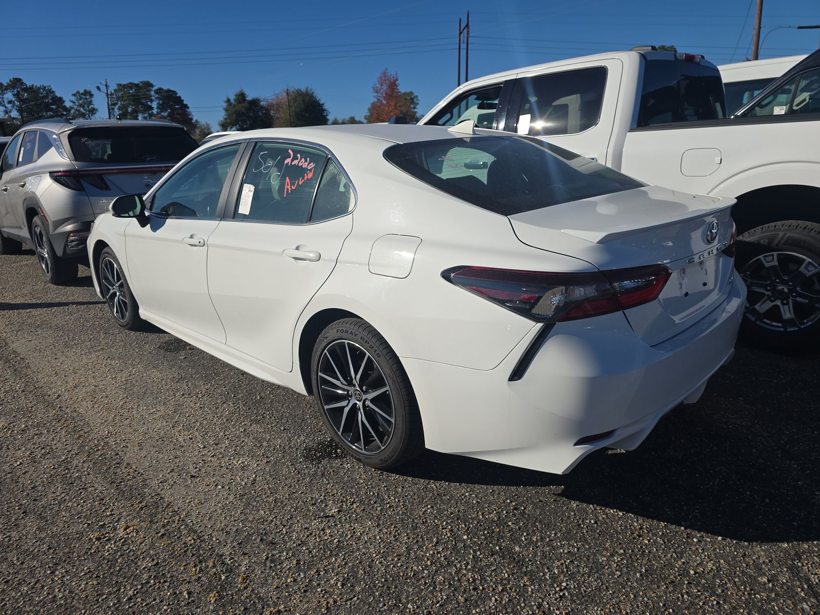 2024 Toyota Camry SE FWD
