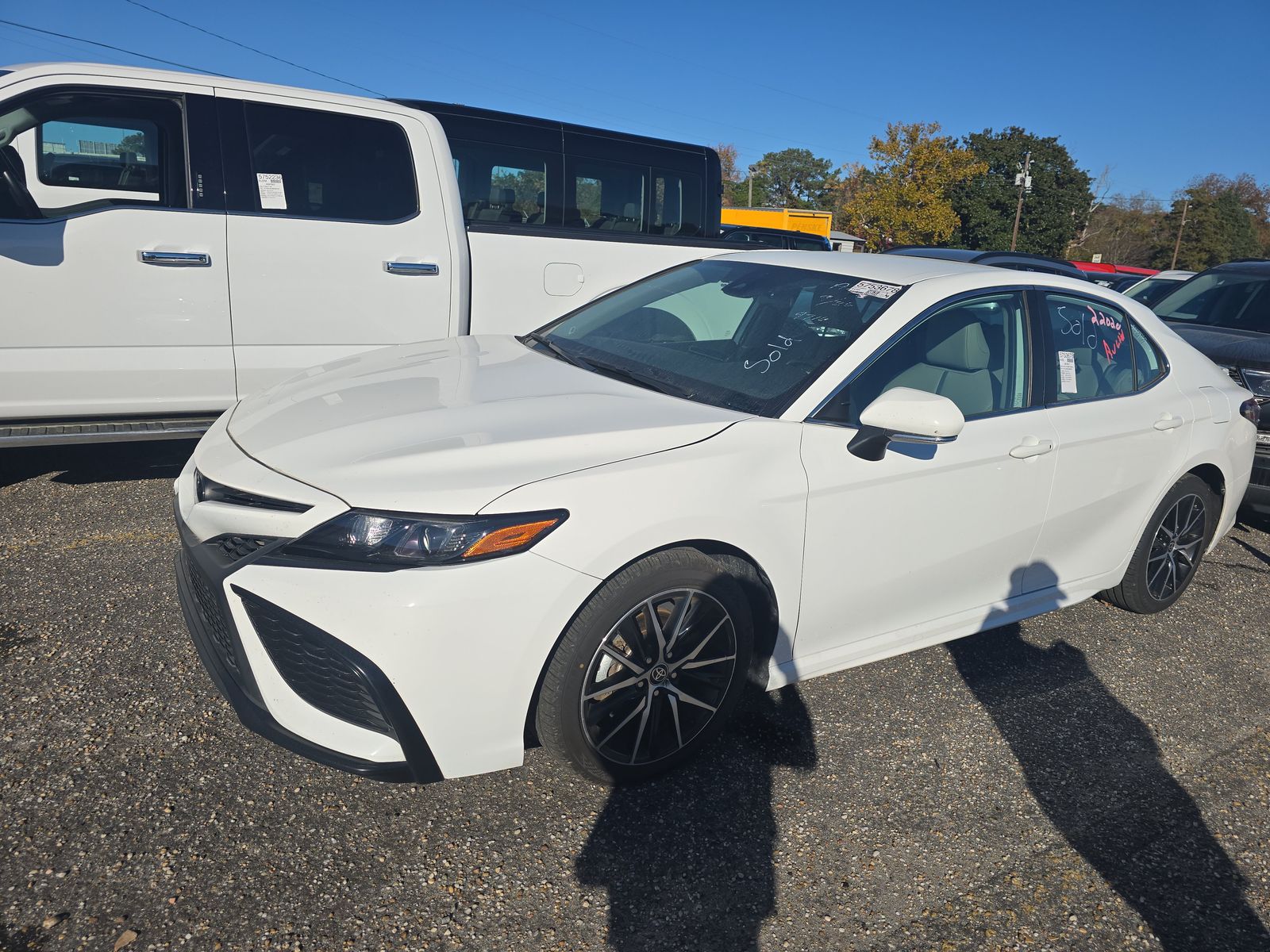 2024 Toyota Camry SE FWD