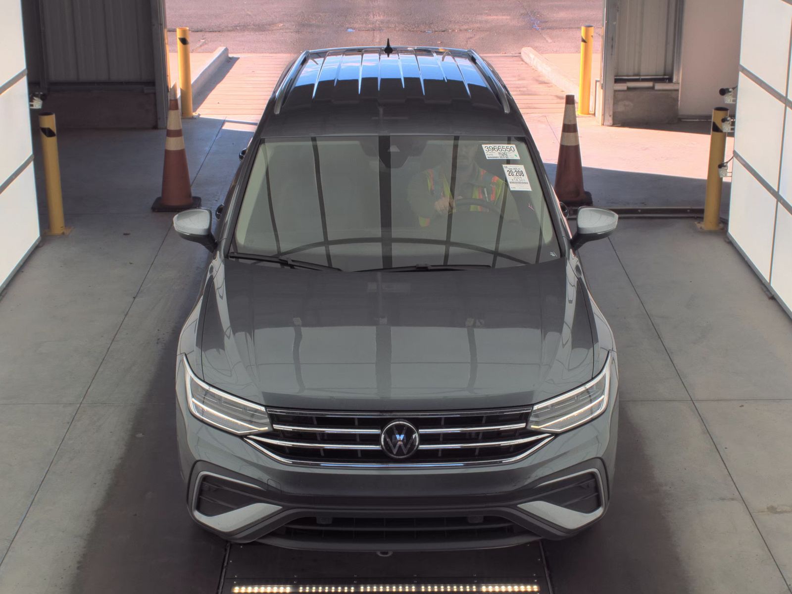 2024 Volkswagen Tiguan 2.0T SE FWD