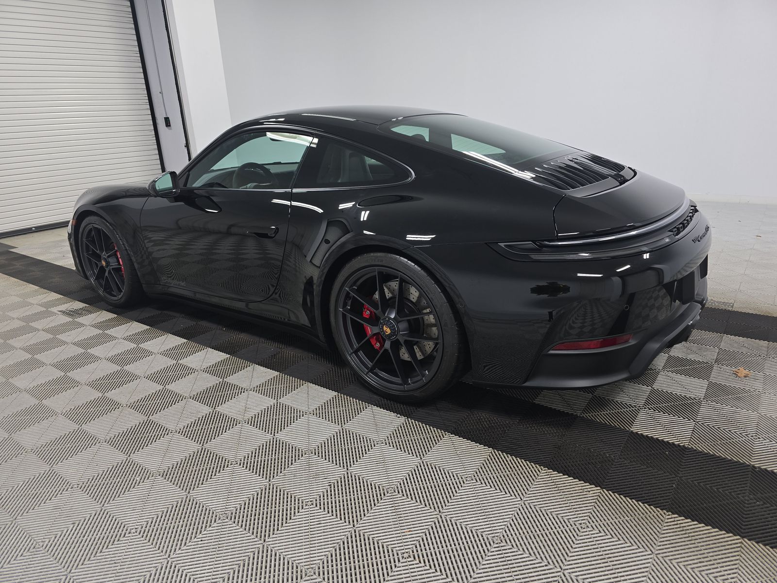 2025 Porsche 911 Carrera GTS RWD