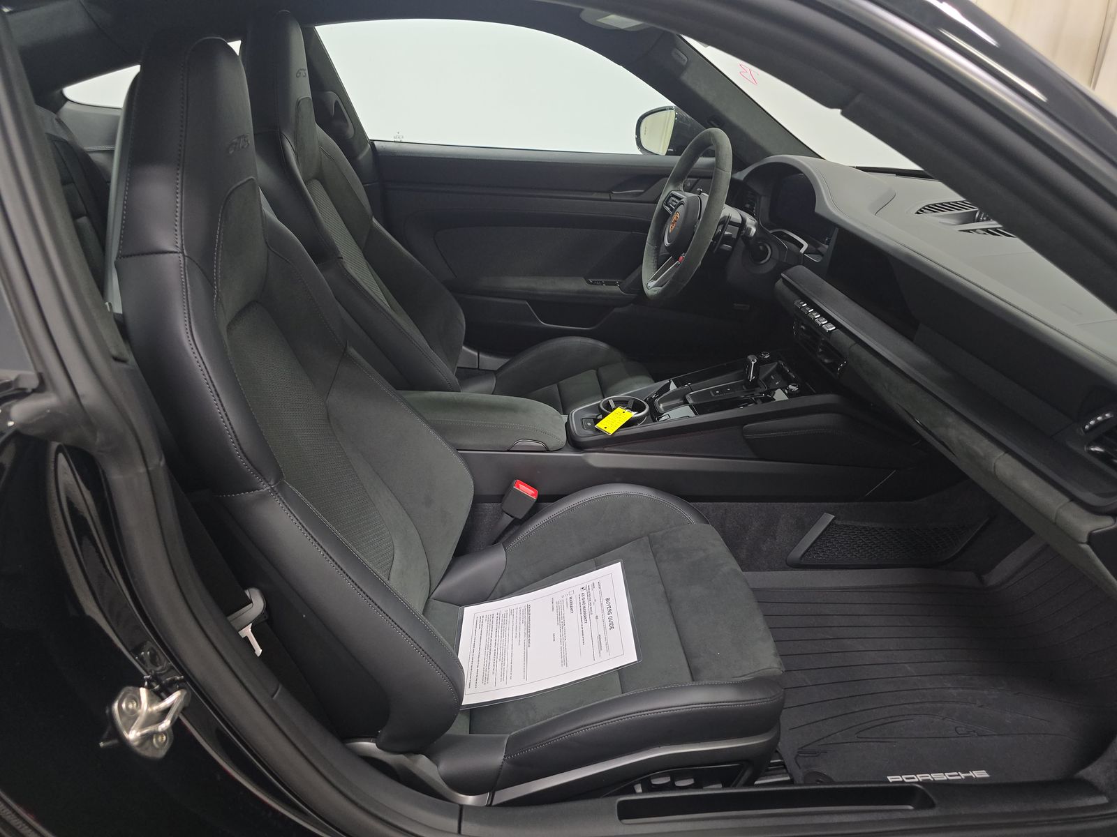 2025 Porsche 911 Carrera GTS RWD