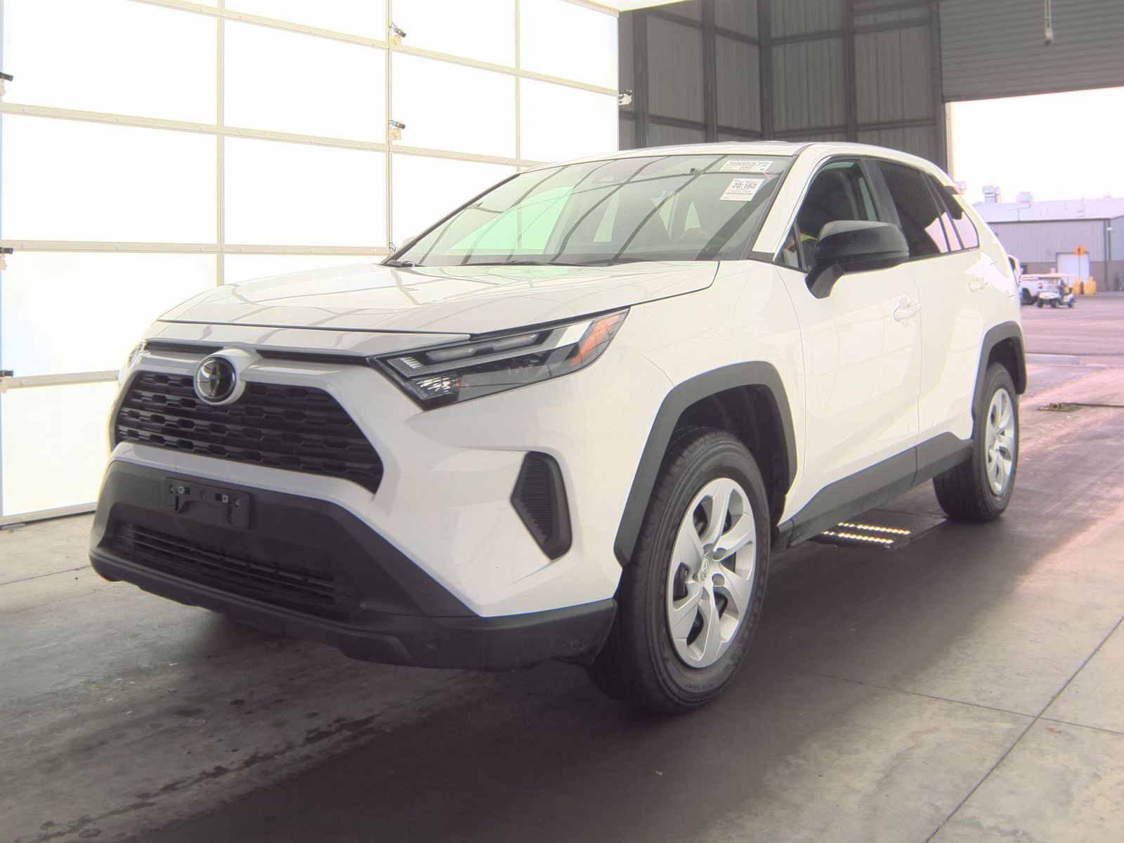 2025 Toyota RAV4 LE FWD