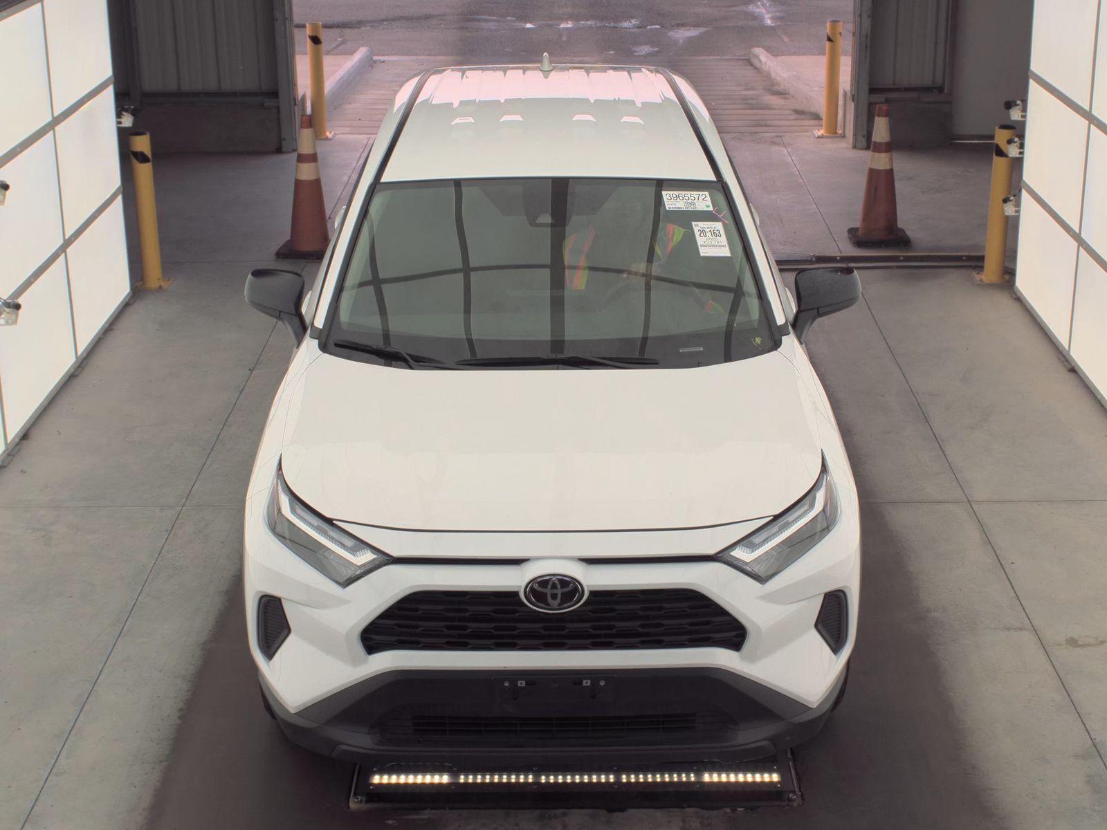 2025 Toyota RAV4 LE FWD