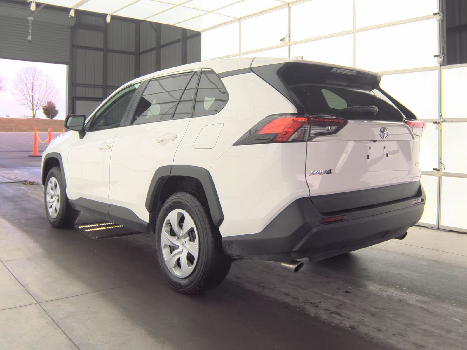 2025 Toyota RAV4 LE FWD