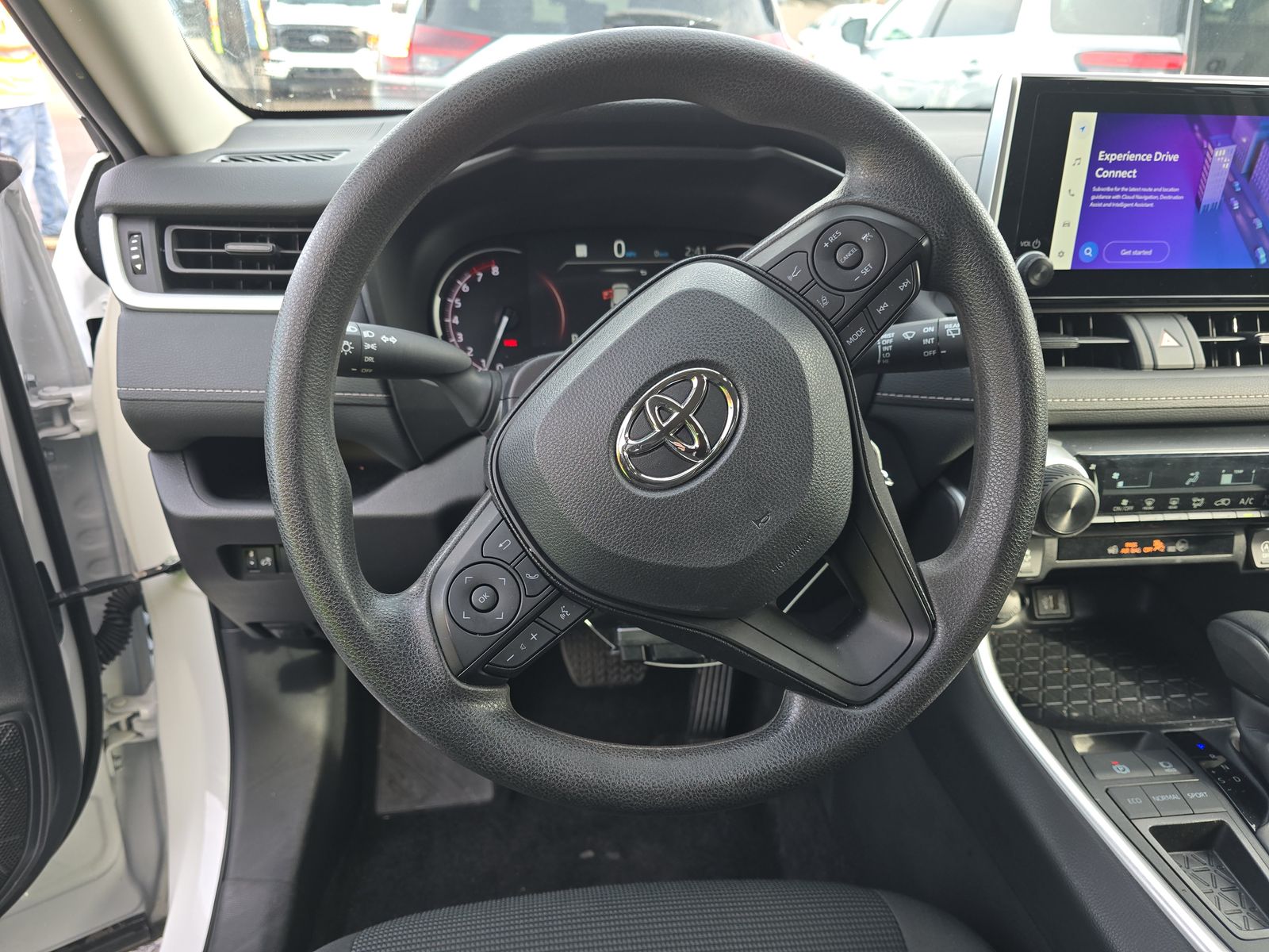 2025 Toyota RAV4 LE FWD
