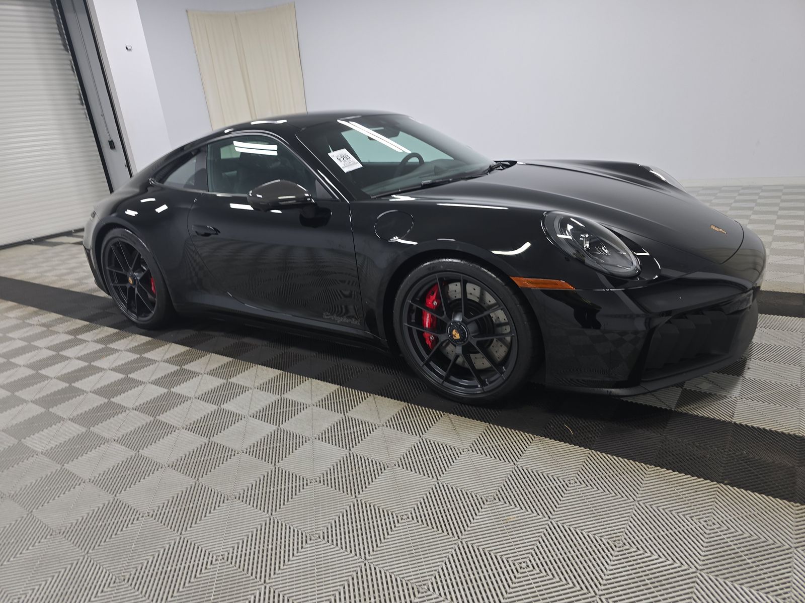 2025 Porsche 911 Carrera GTS RWD