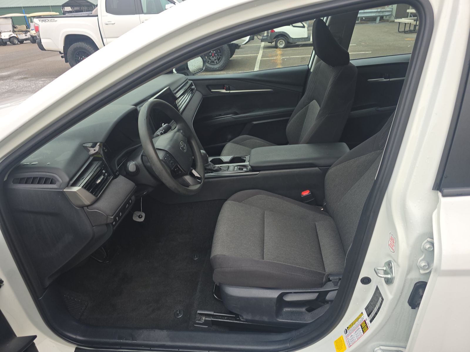 2025 Toyota Camry LE FWD