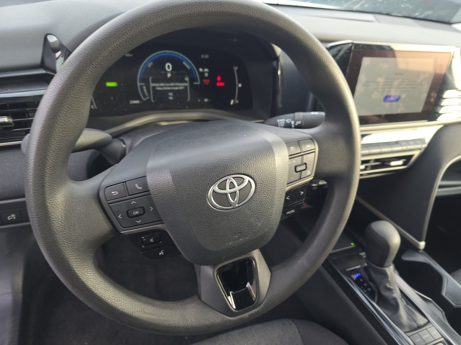 2025 Toyota Camry LE FWD