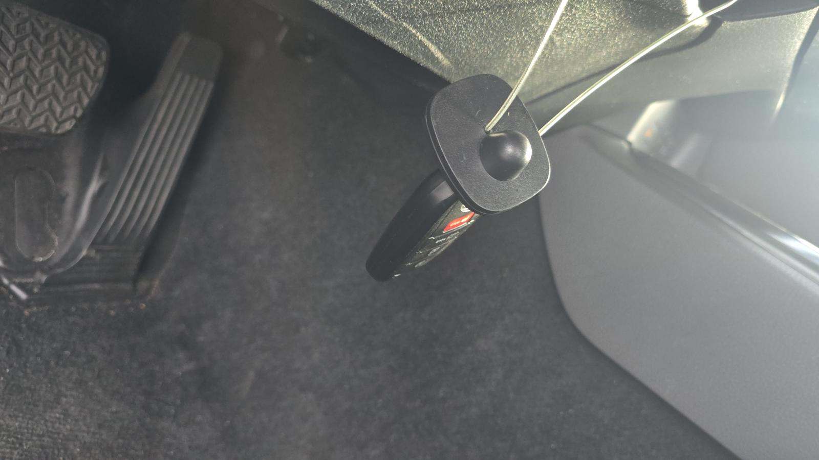 2025 Toyota Camry LE FWD