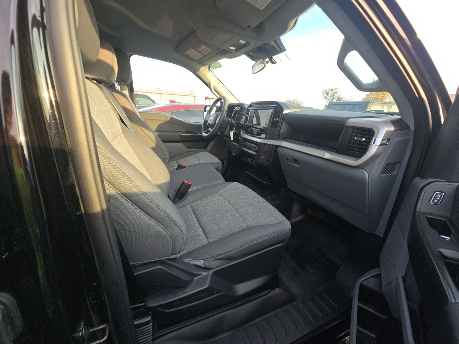 2023 Ford F-150 XL AWD