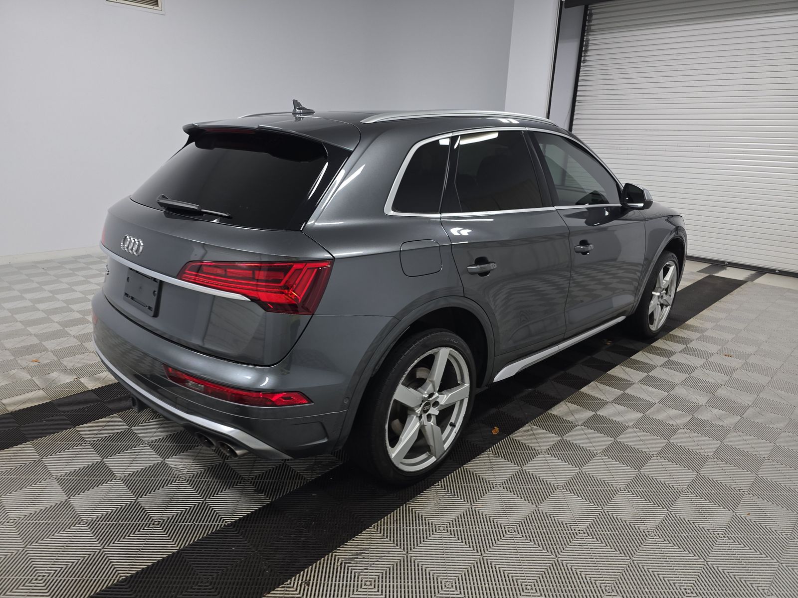 2022 Audi SQ5 Prestige AWD