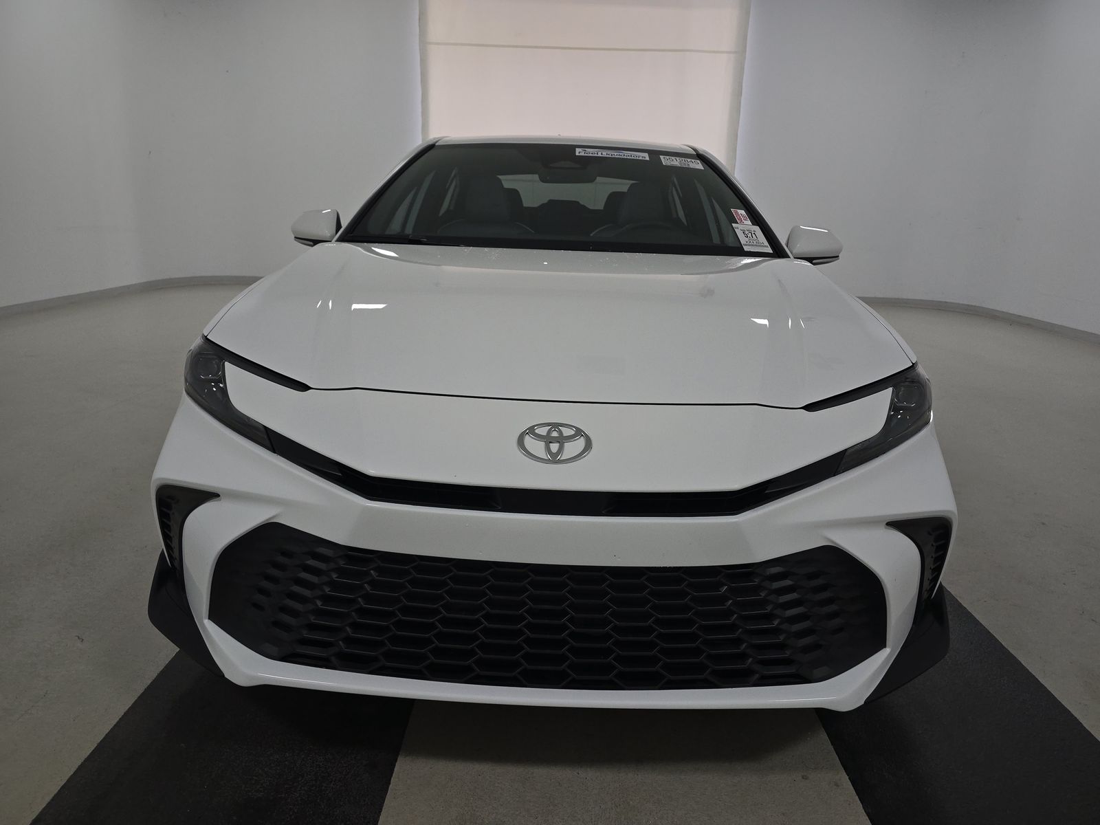 2025 Toyota Camry SE FWD