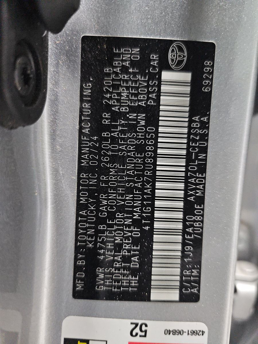 2024 Toyota Camry SE FWD