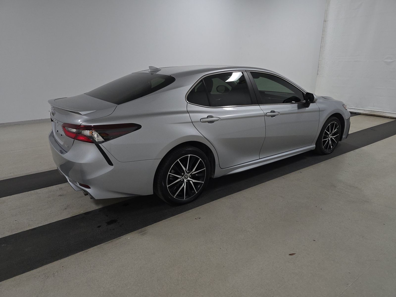 2024 Toyota Camry SE FWD