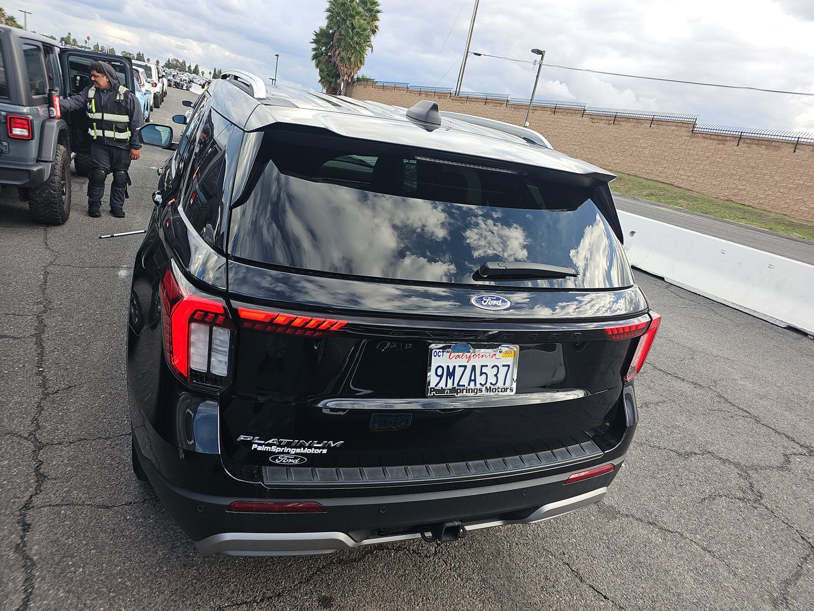 2025 Ford Explorer Platinum FWD