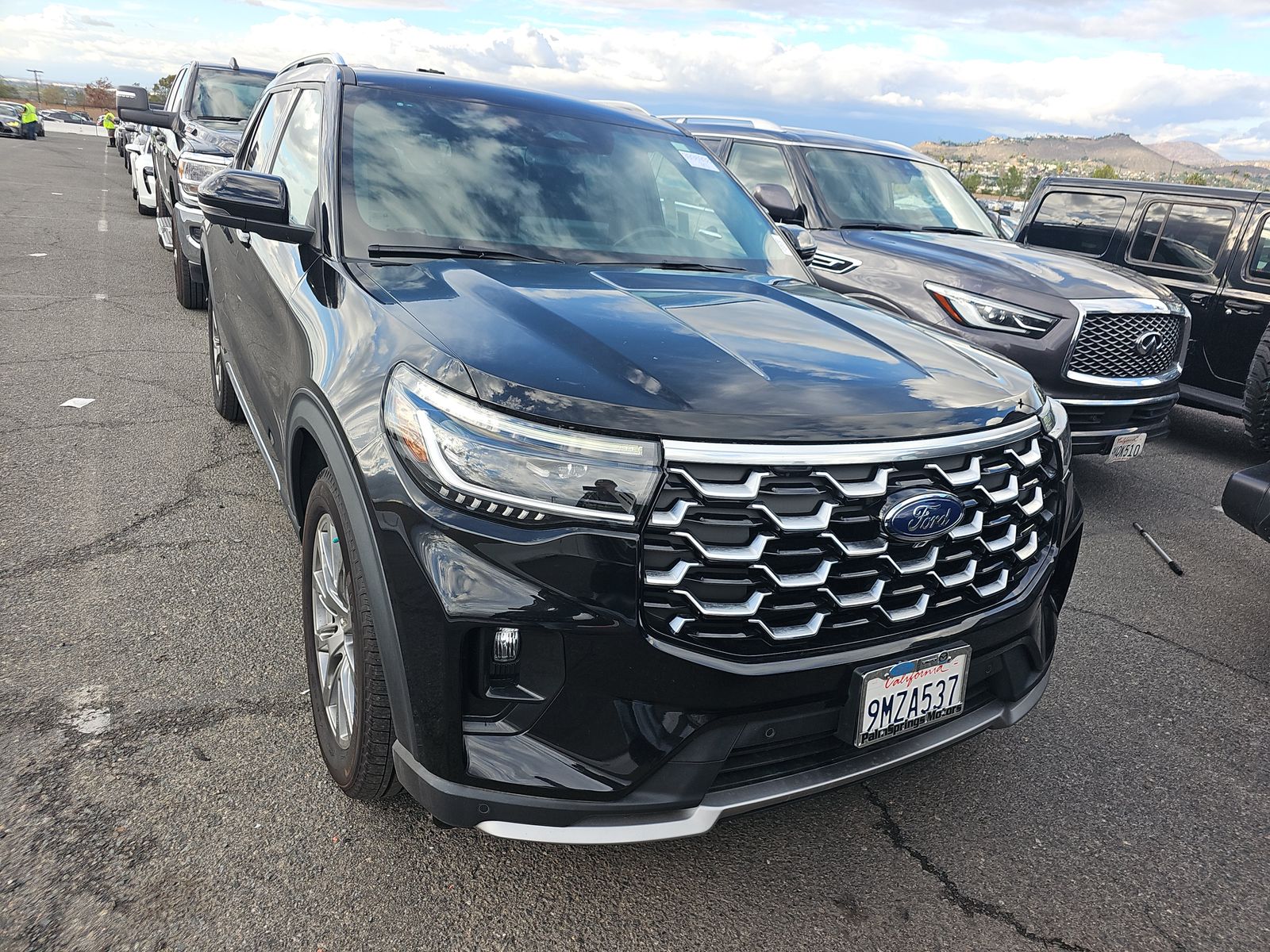 2025 Ford Explorer Platinum FWD