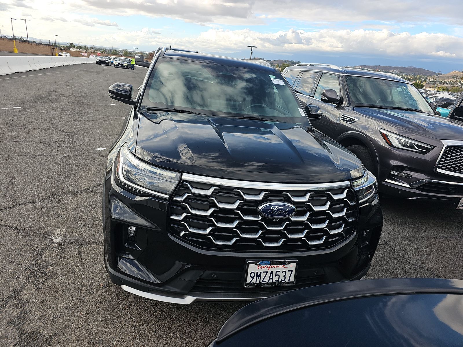 2025 Ford Explorer Platinum FWD