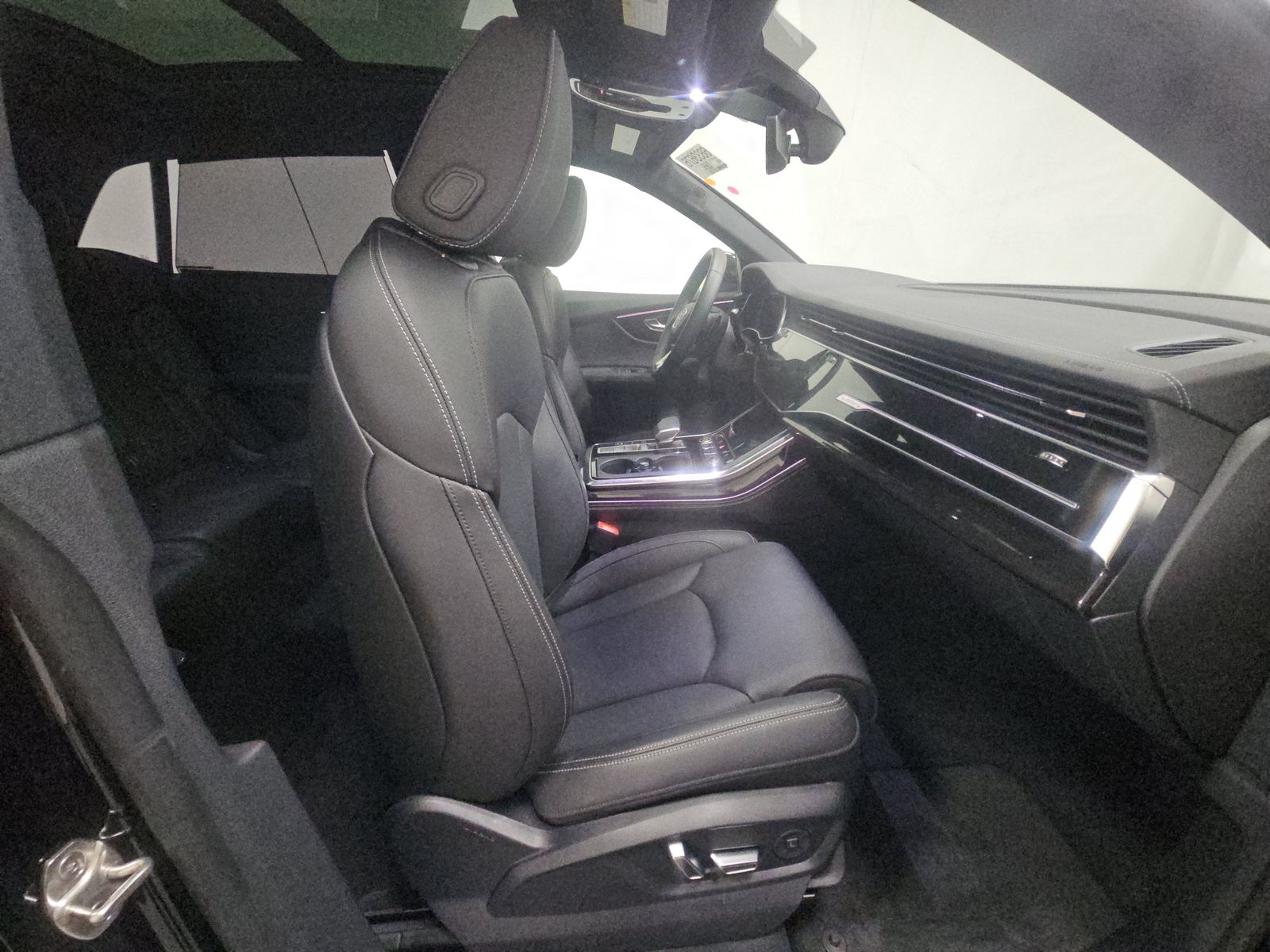 2024 Audi Q8 Prestige AWD