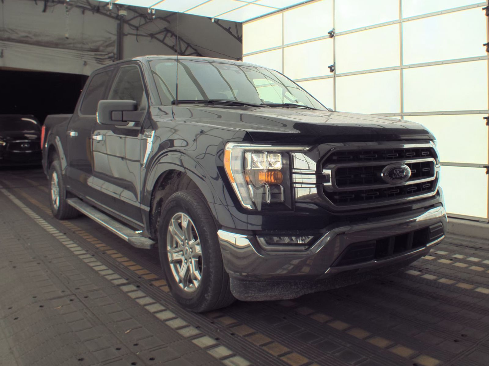 2023 Ford F-150 XLT RWD
