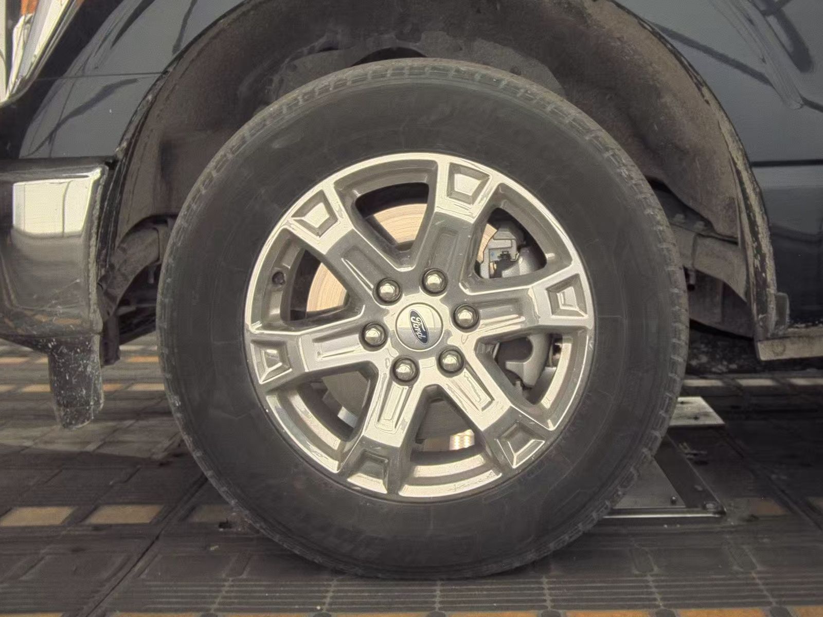 2023 Ford F-150 XLT RWD