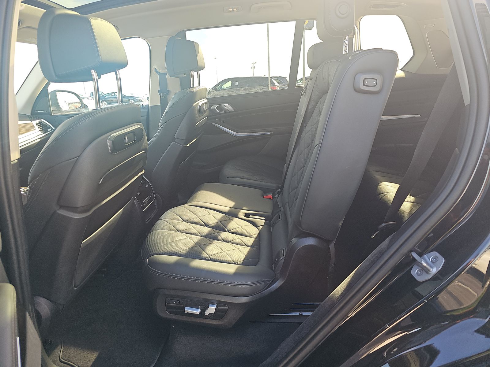 2025 BMW X7 xDrive40i AWD