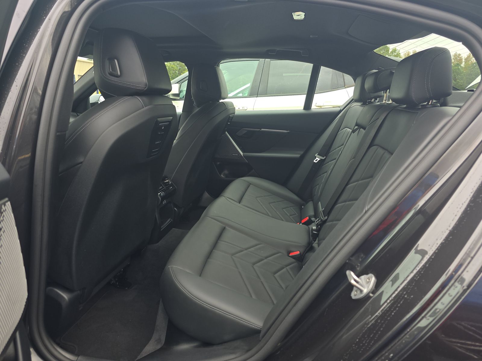 2025 BMW 5 Series 530i RWD