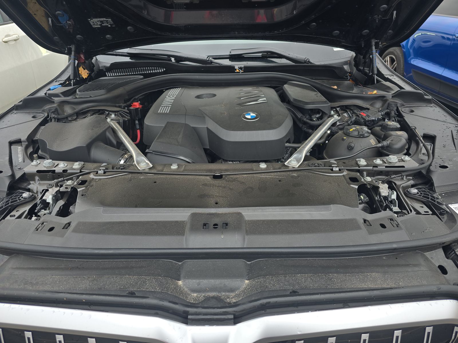 2025 BMW 5 Series 530i RWD