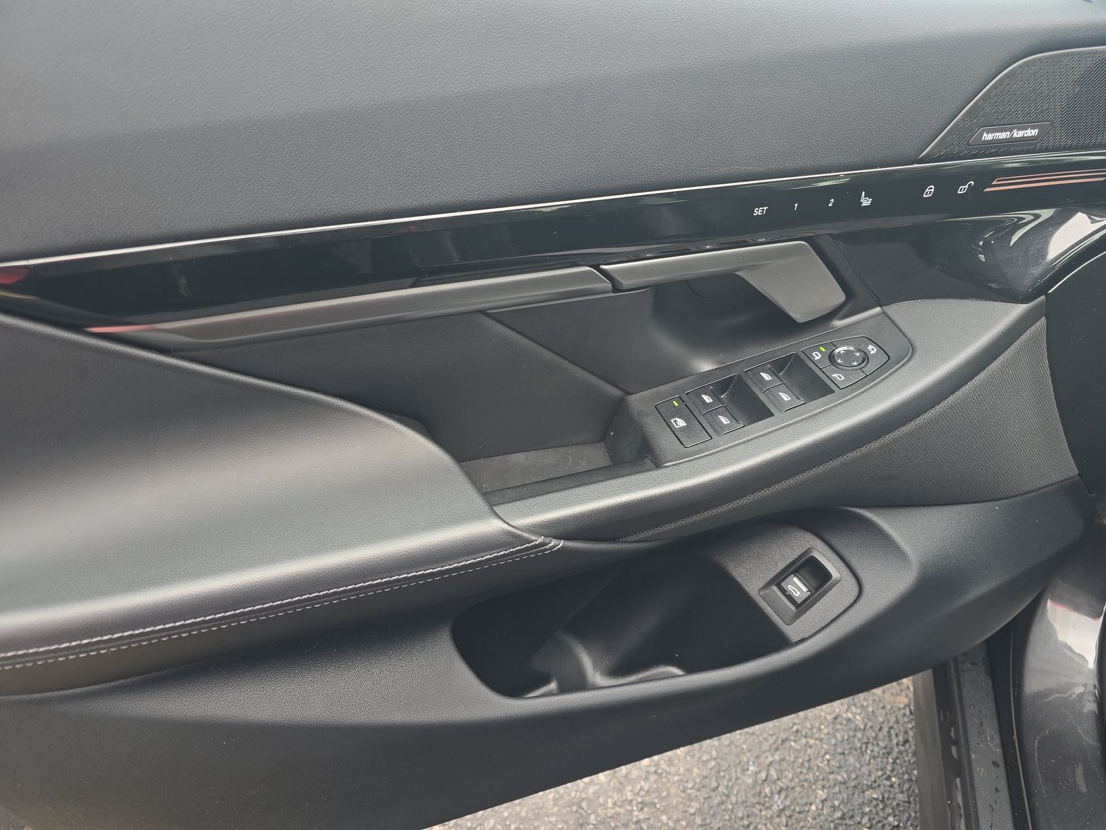 2025 BMW 5 Series 530i RWD