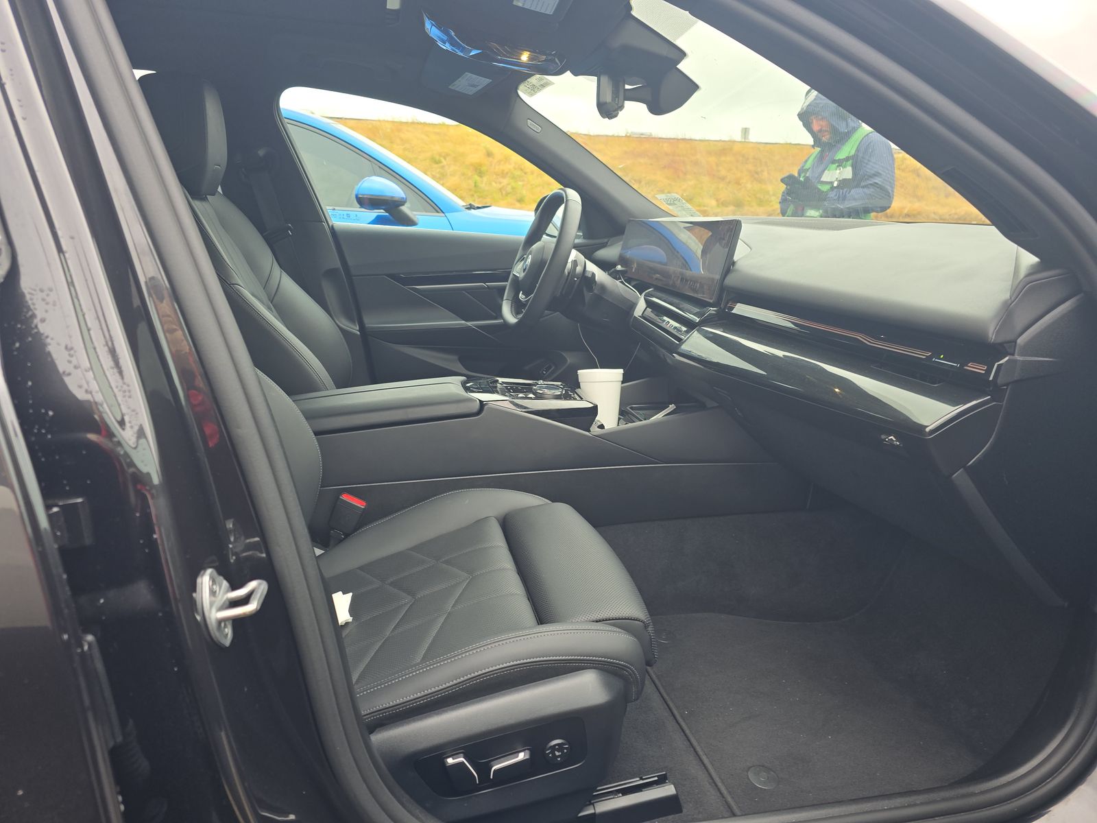 2025 BMW 5 Series 530i RWD