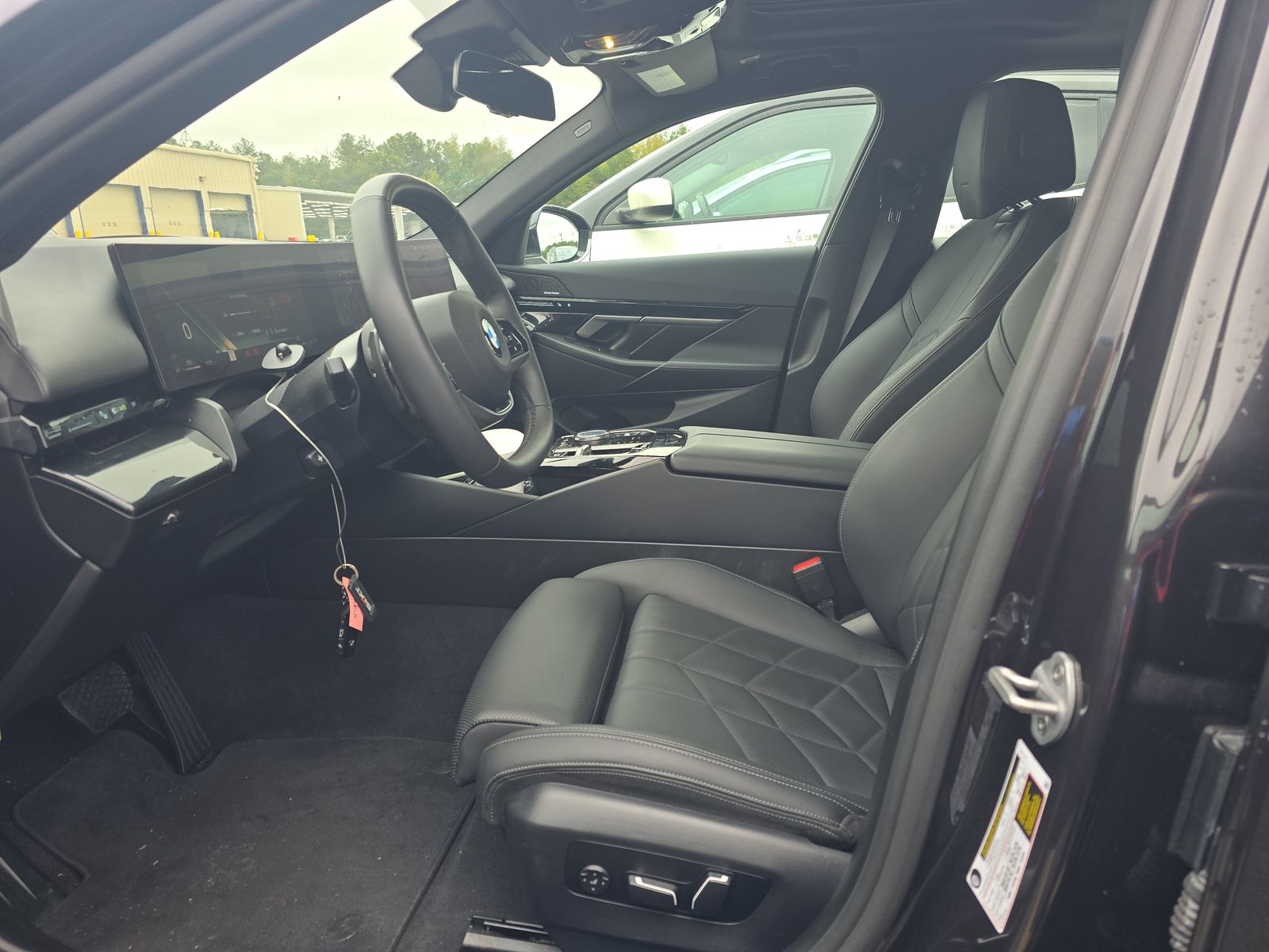 2025 BMW 5 Series 530i RWD