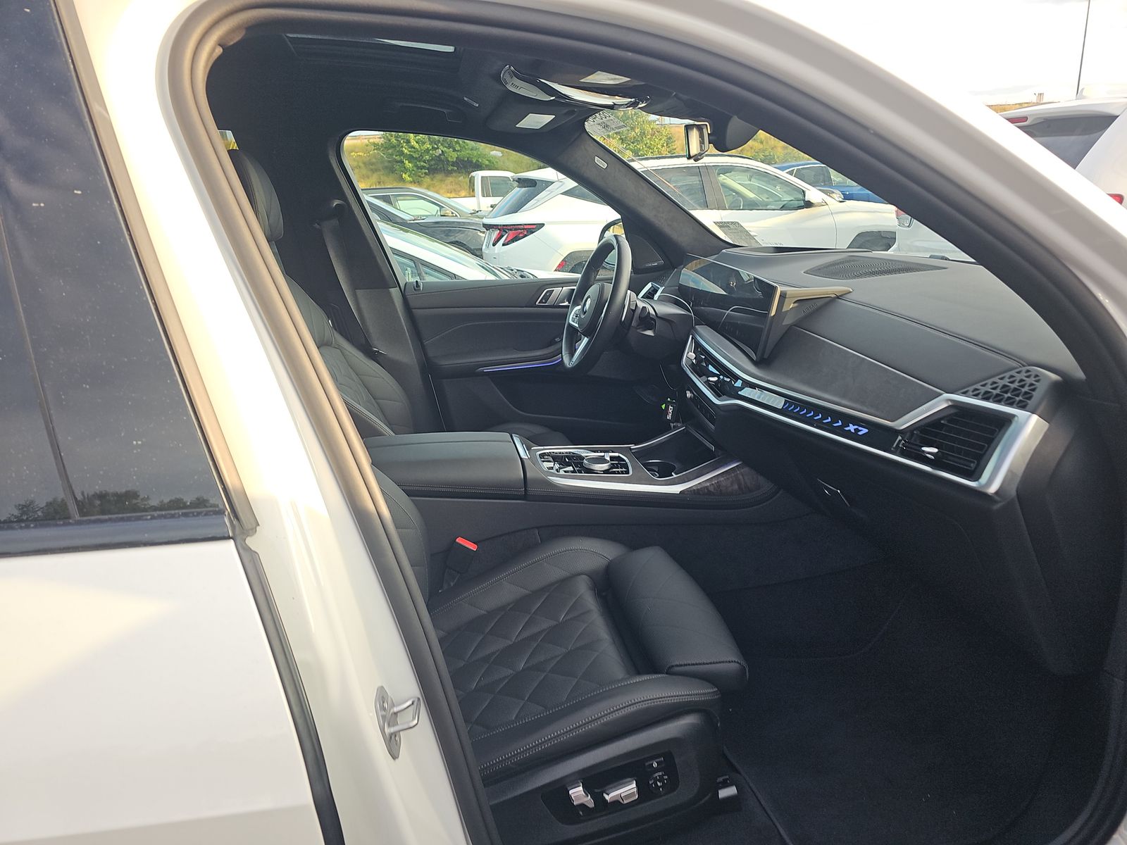 2025 BMW X7 xDrive40i AWD