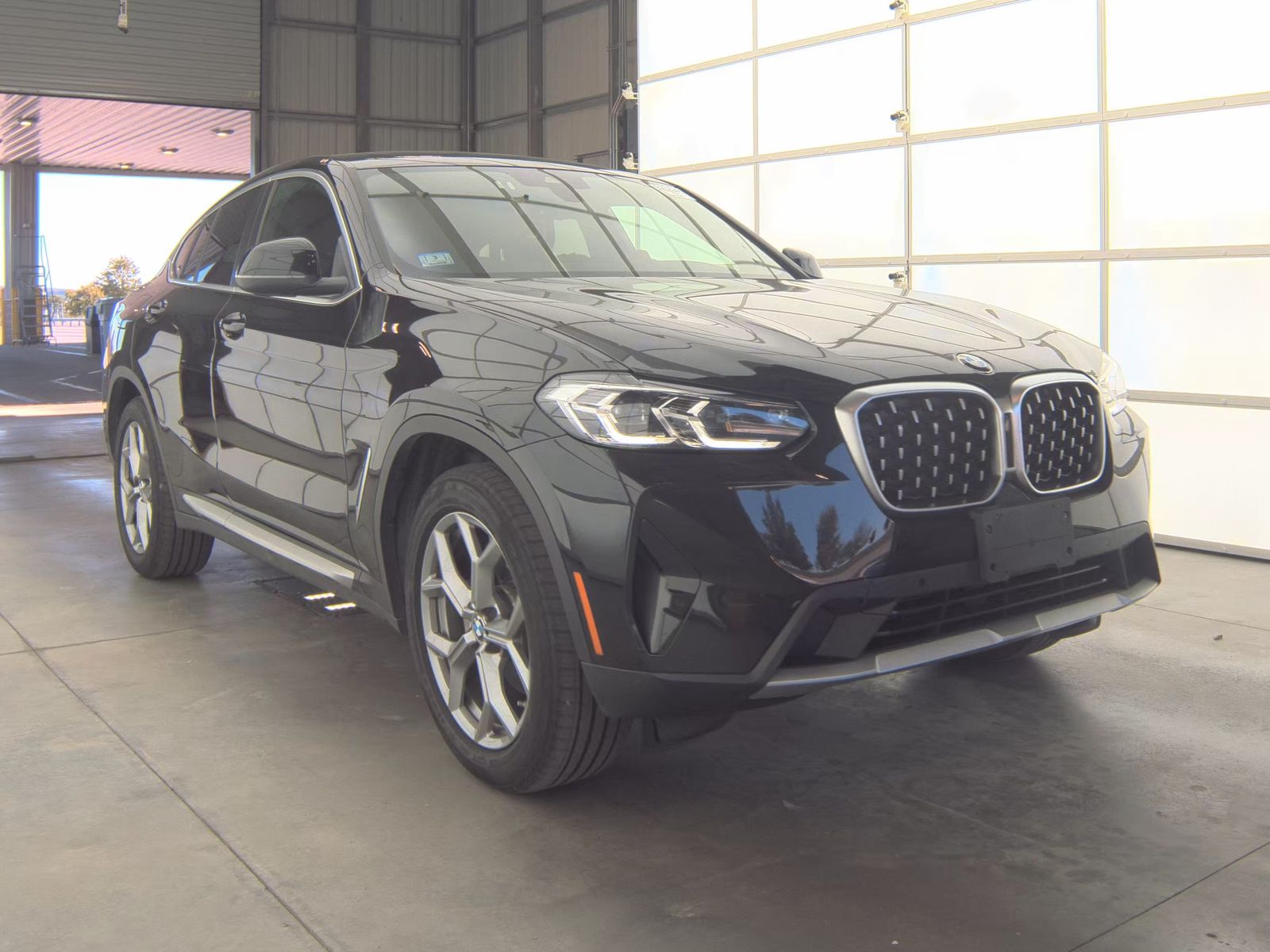 2025 BMW X4 xDrive30i AWD