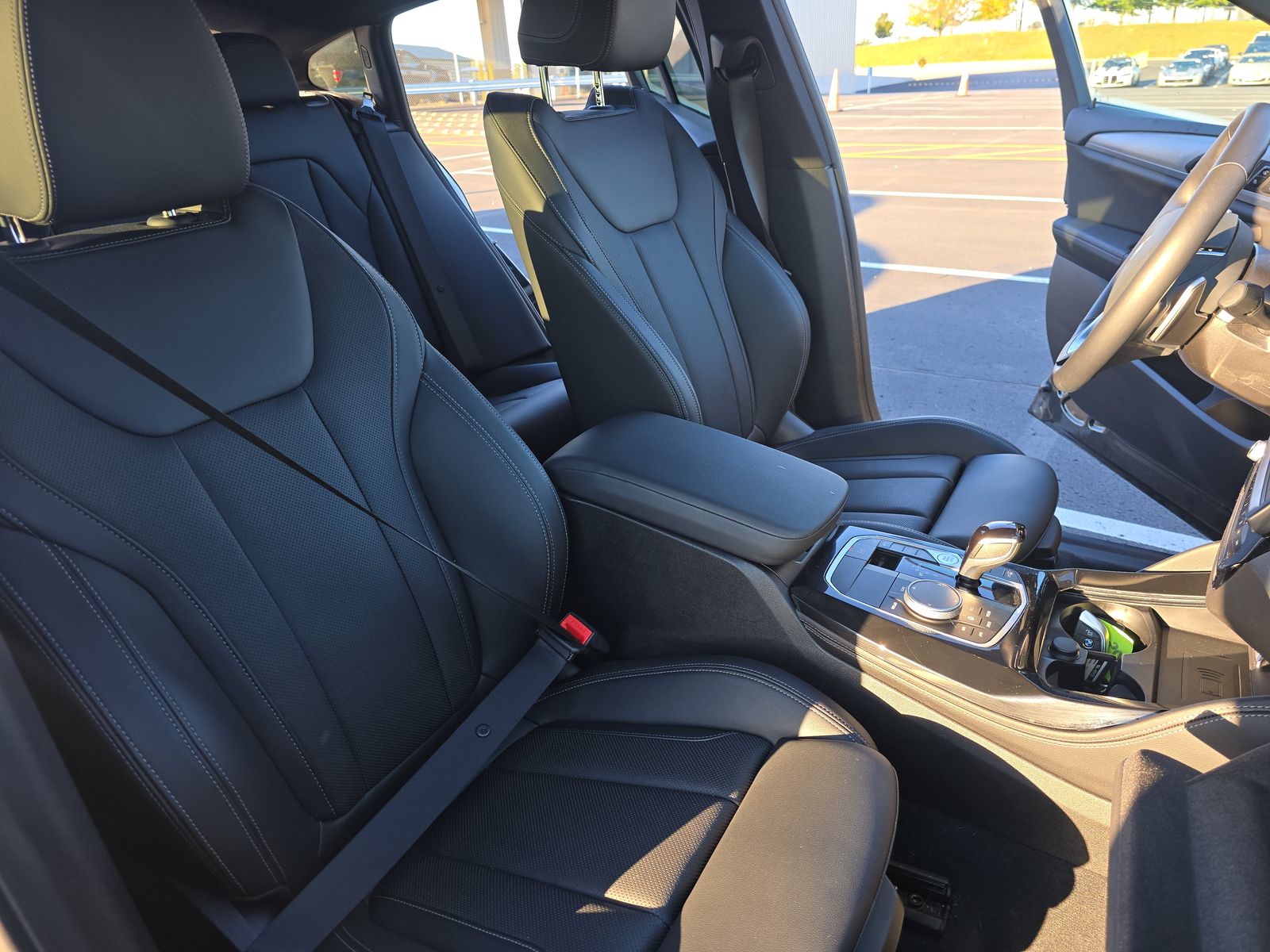 2025 BMW X4 xDrive30i AWD