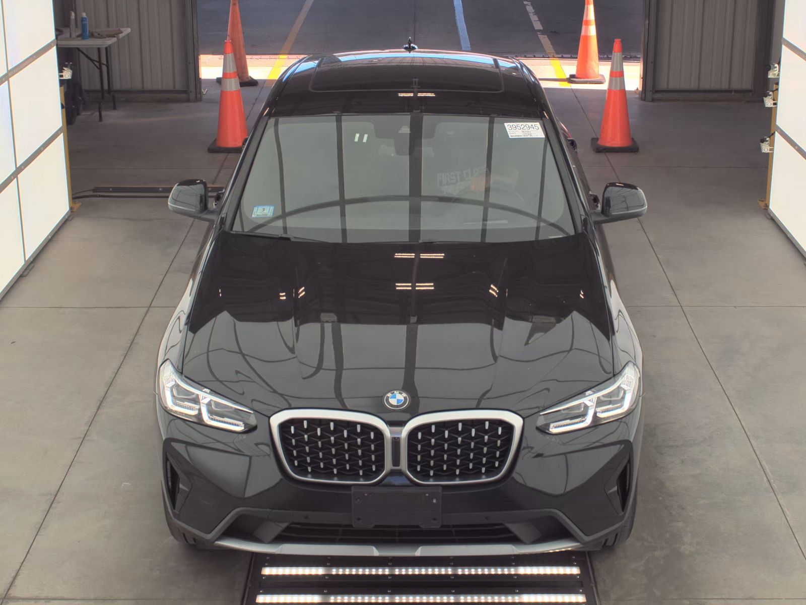 2025 BMW X4 xDrive30i AWD