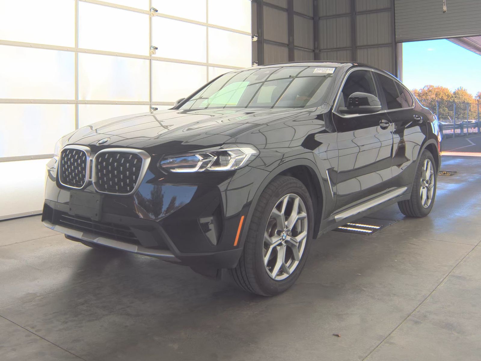 2025 BMW X4 xDrive30i AWD
