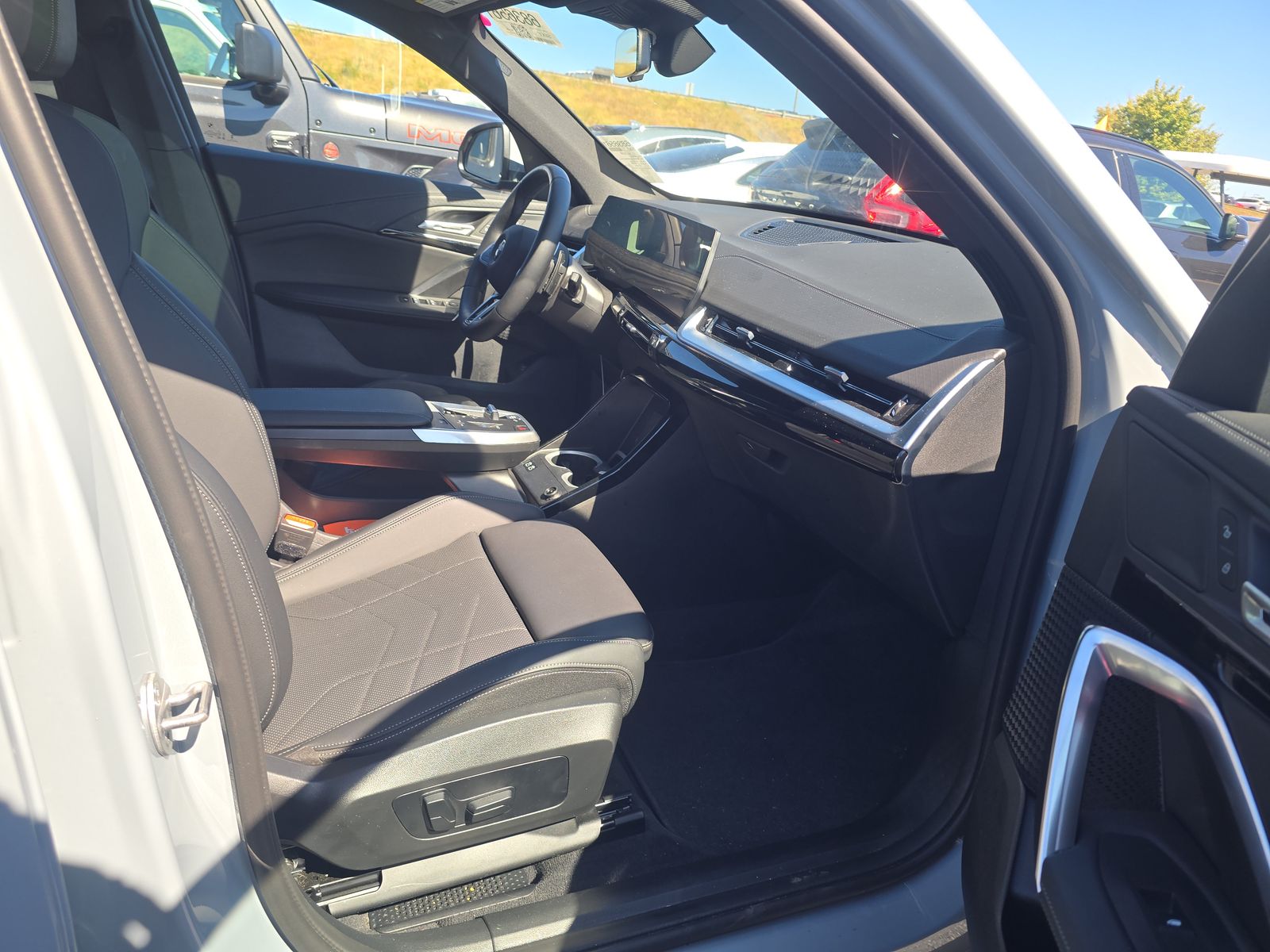 2025 BMW X2 xDrive28i AWD