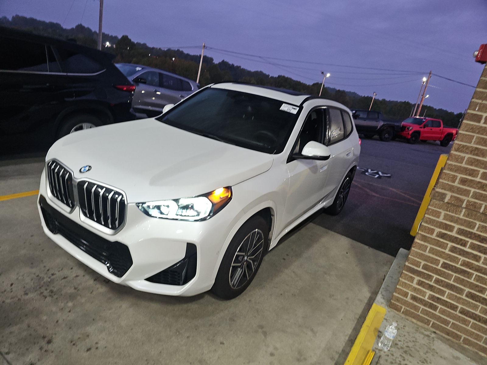 2025 BMW X1 xDrive28i AWD