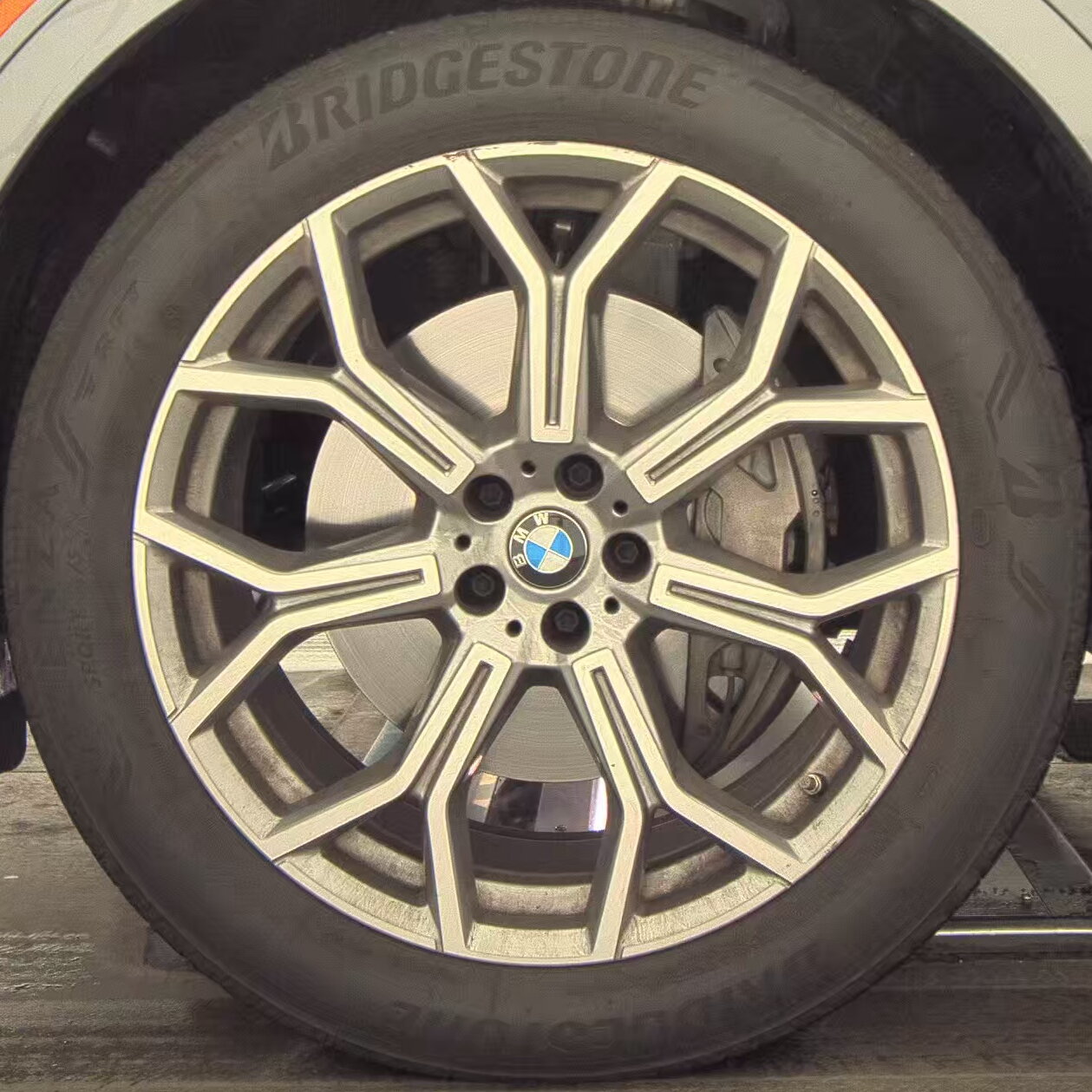 2025 BMW X7 xDrive40i AWD