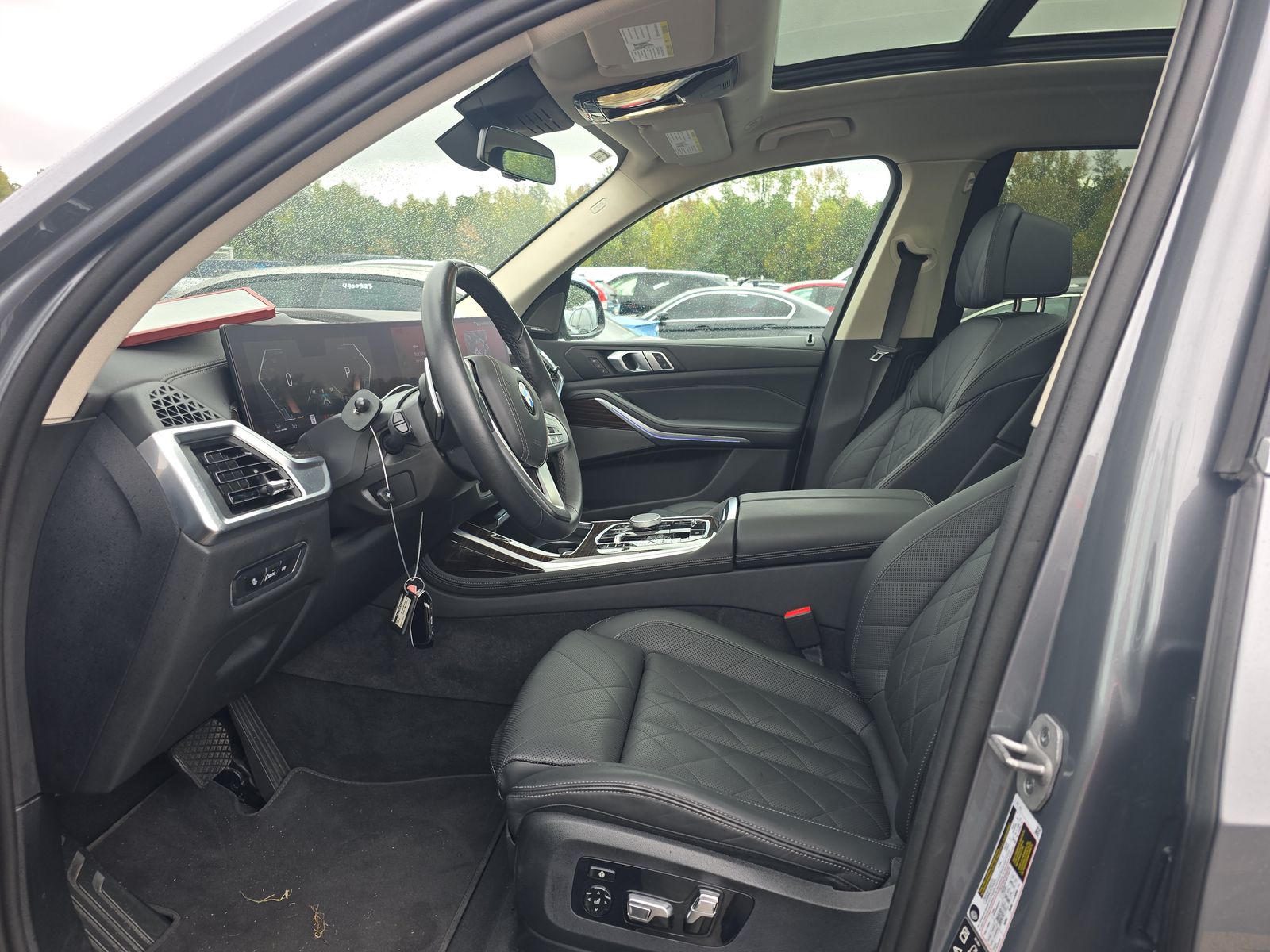 2025 BMW X7 xDrive40i AWD