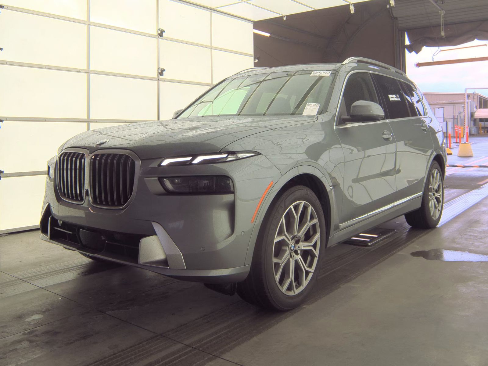 2025 BMW X7 xDrive40i AWD