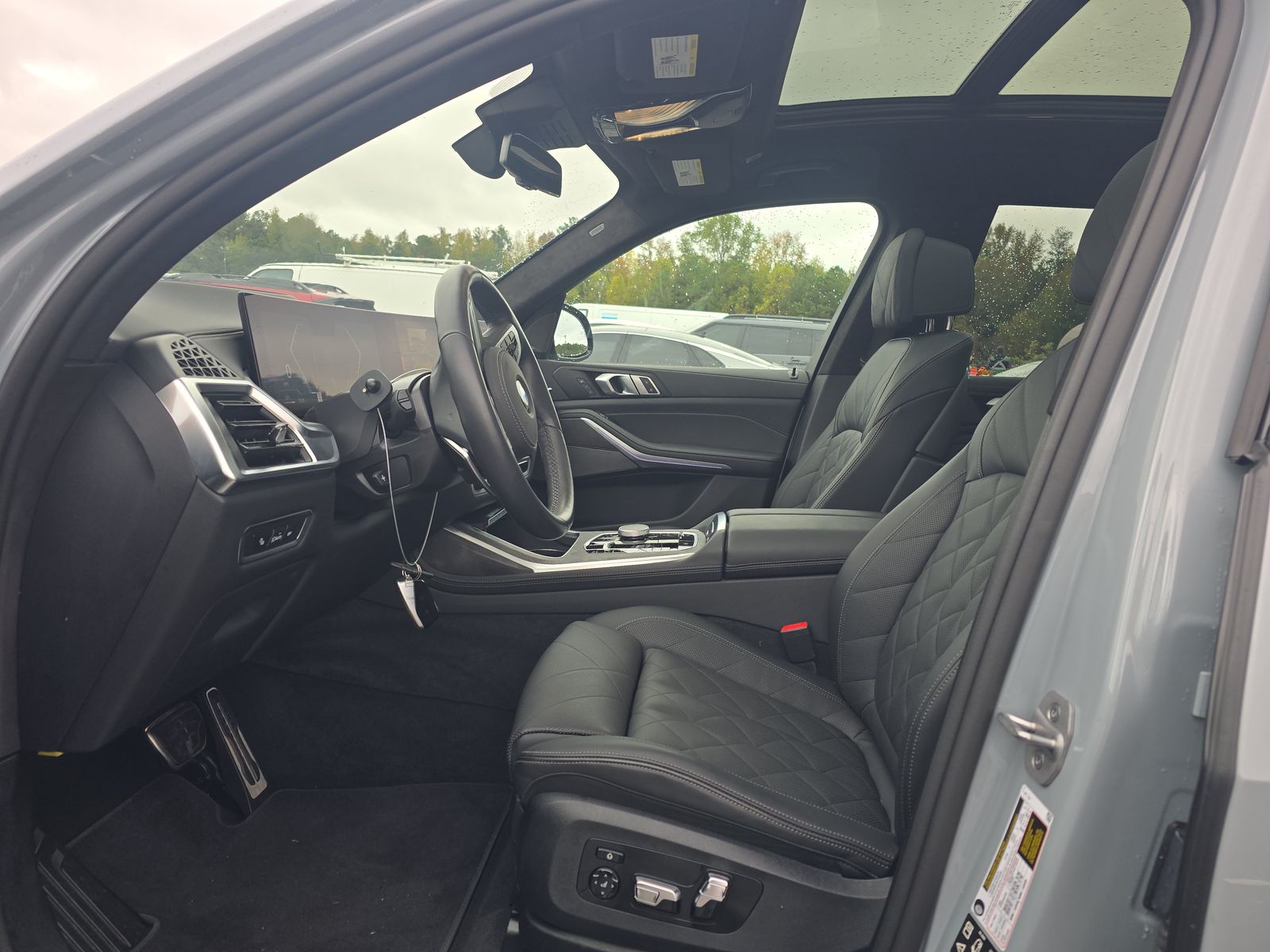 2025 BMW X7 xDrive40i AWD