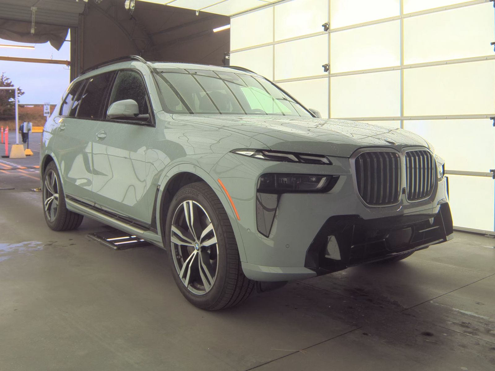 2025 BMW X7 xDrive40i AWD