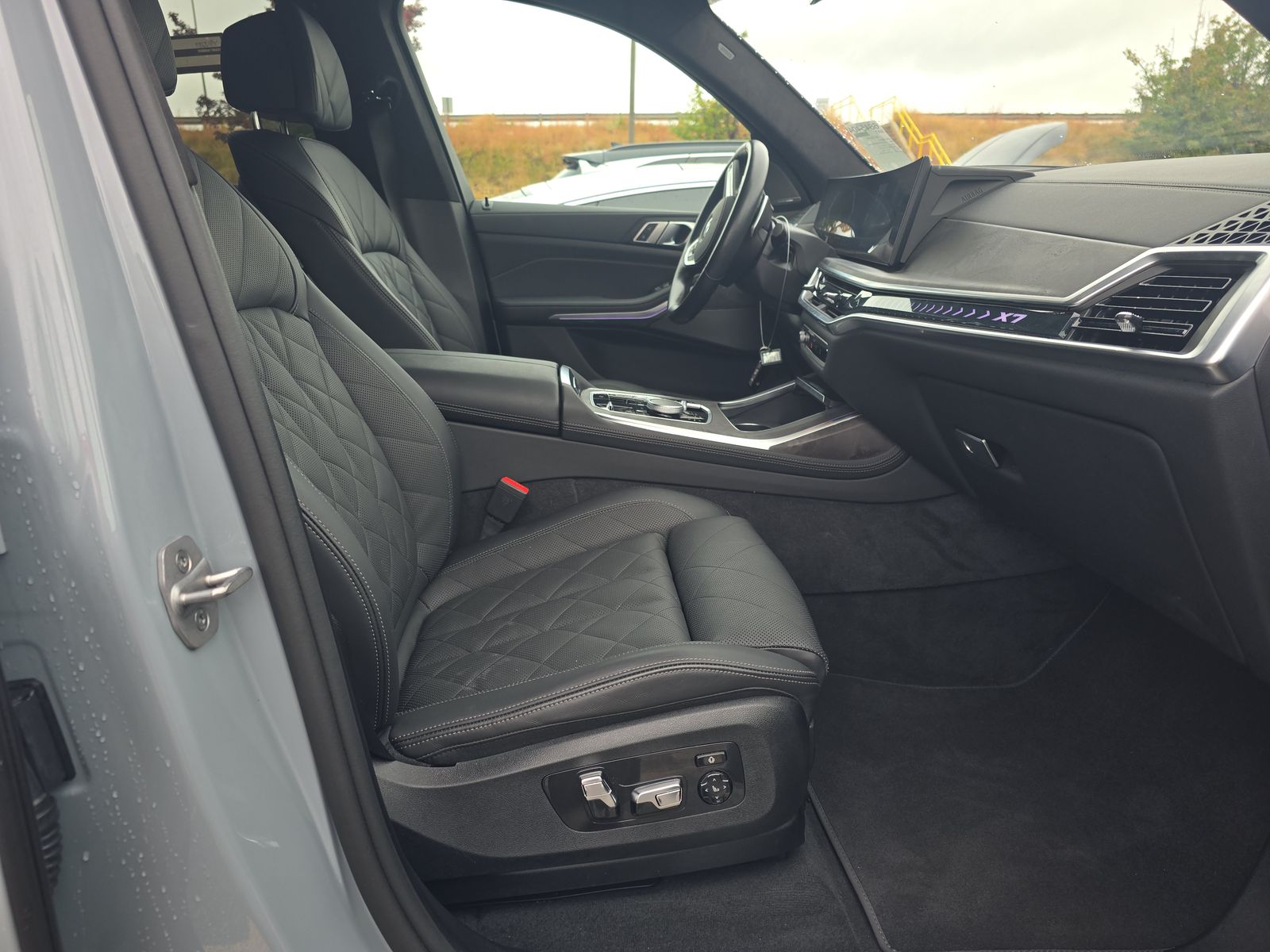 2025 BMW X7 xDrive40i AWD