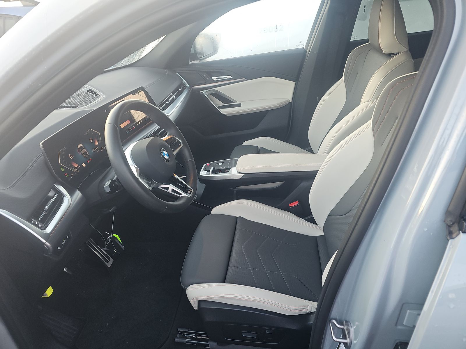 2025 BMW X2 xDrive28i AWD