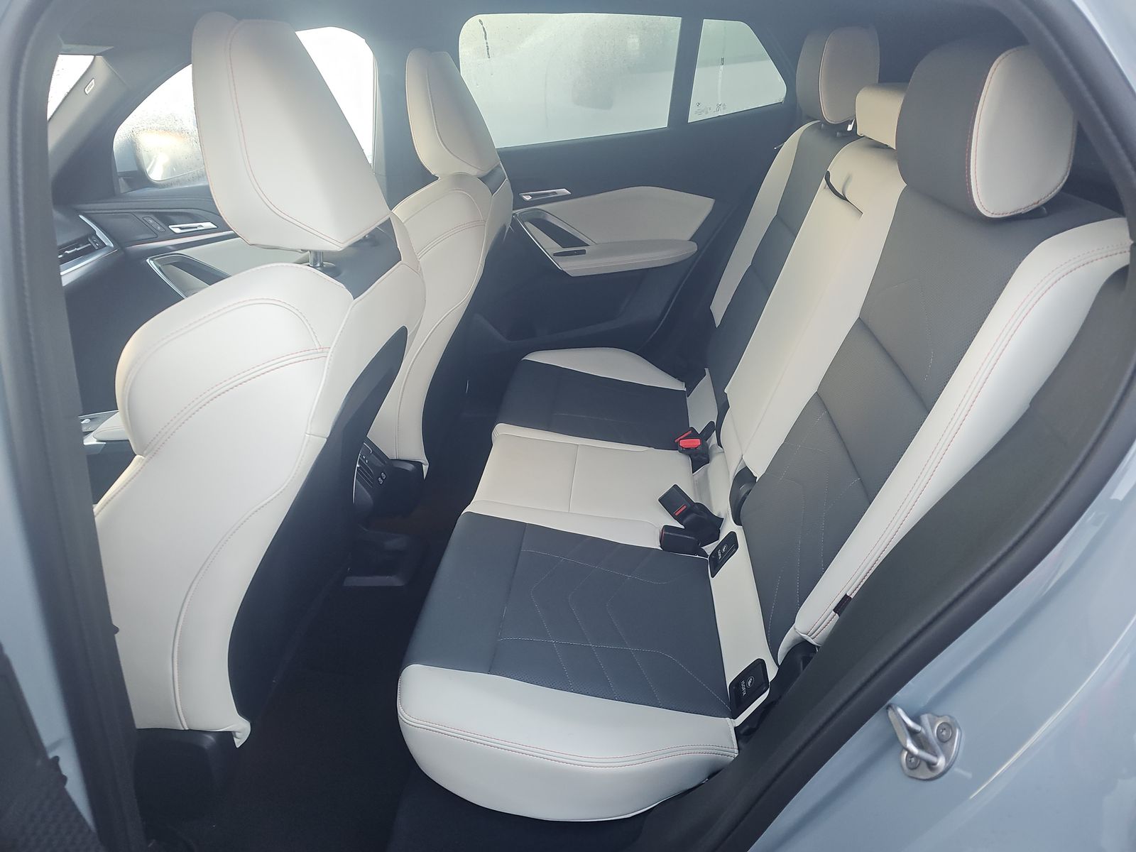 2025 BMW X2 xDrive28i AWD