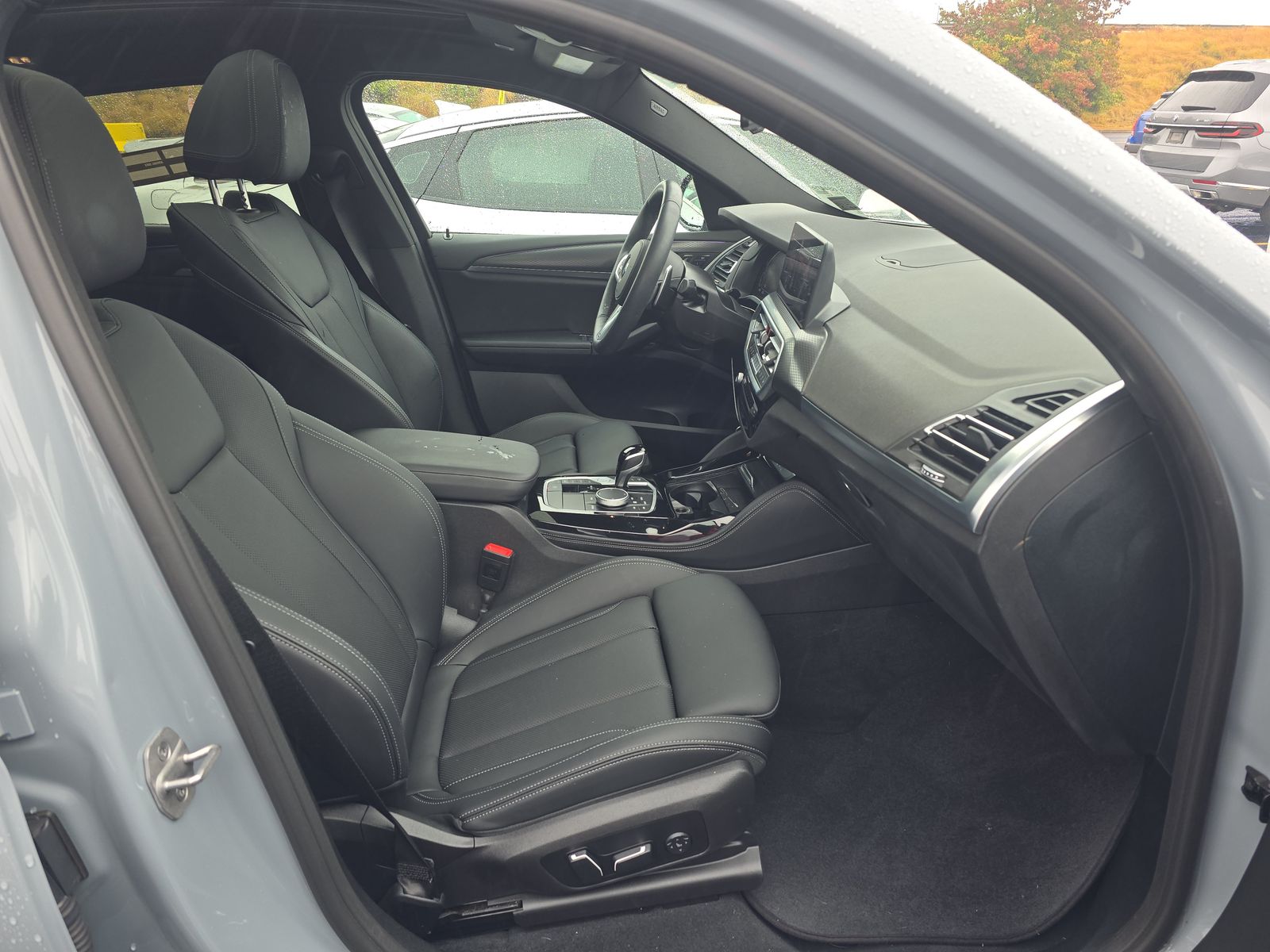 2025 BMW X4 xDrive30i AWD