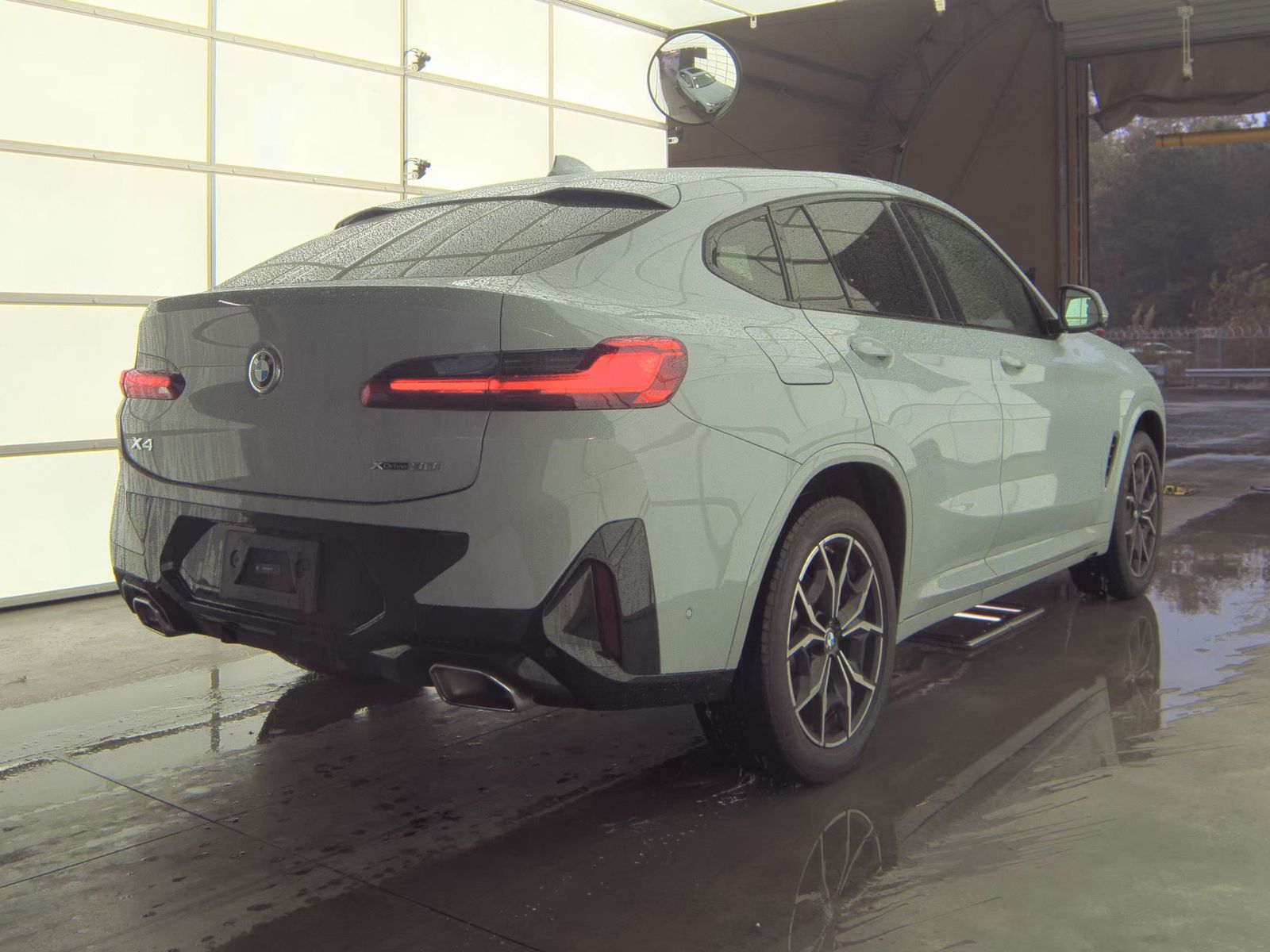 2025 BMW X4 xDrive30i AWD