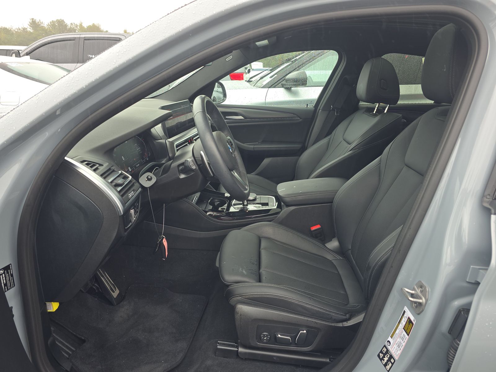 2025 BMW X4 xDrive30i AWD